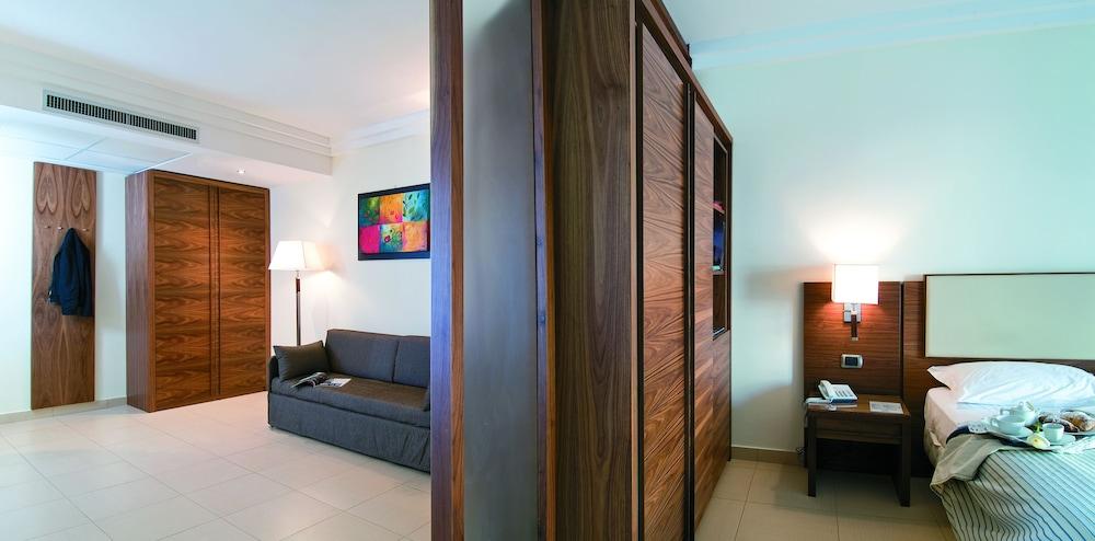 Suites & Residence Hotel ポッツオーリ エクステリア 写真