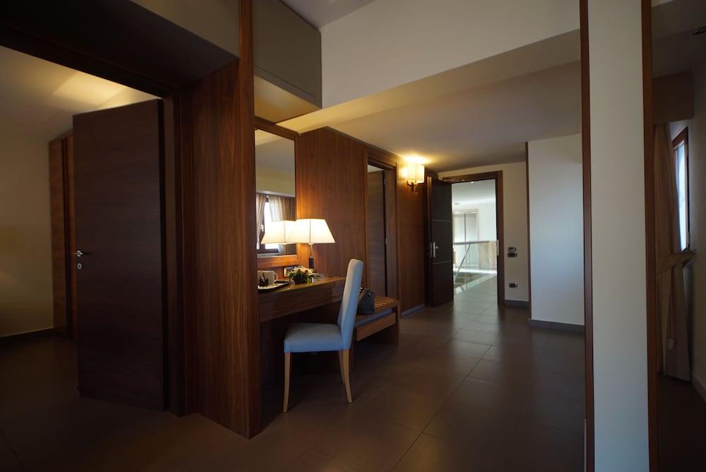 Suites & Residence Hotel ポッツオーリ エクステリア 写真