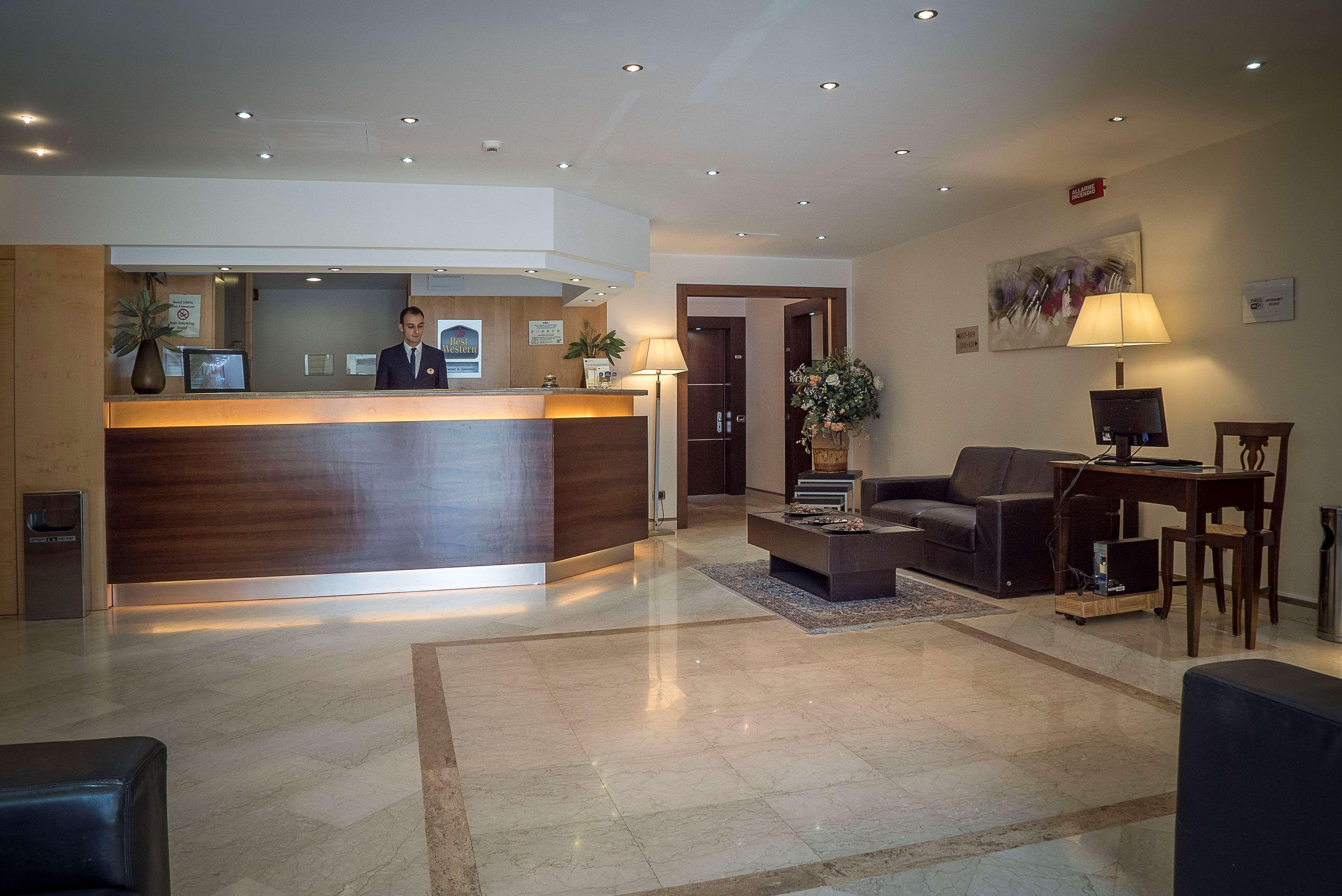 Suites & Residence Hotel ポッツオーリ エクステリア 写真